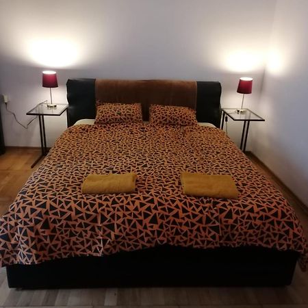 Zagreb Botanical Garden Budget Apartment Esterno foto