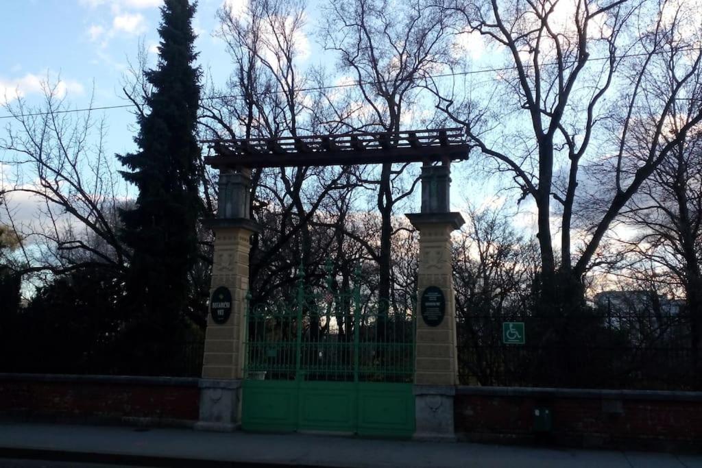 Zagreb Botanical Garden Budget Apartment Esterno foto